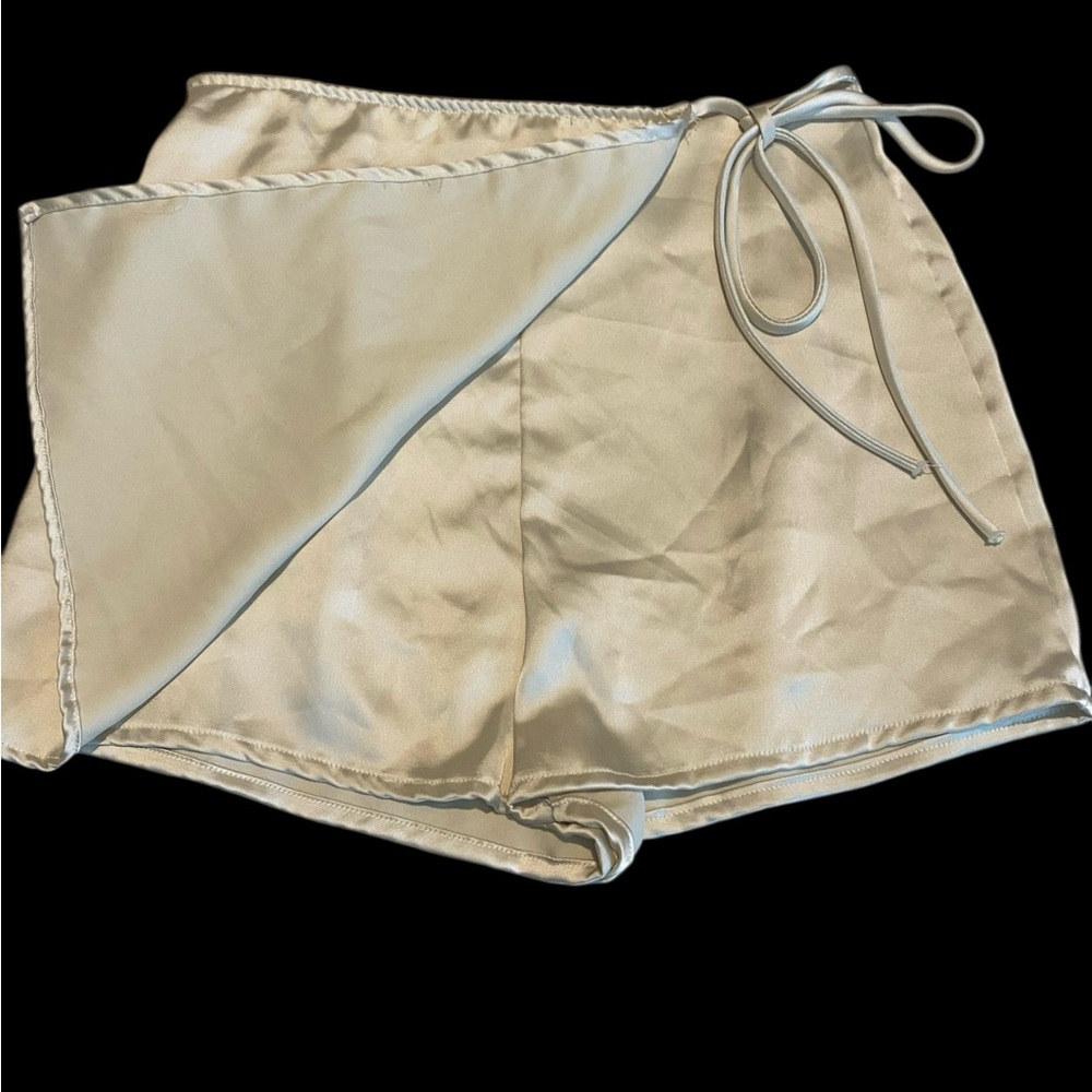 Altar'd State | Satin mini skirt / wrap around skort NWOT size S - Picture 2 of 4